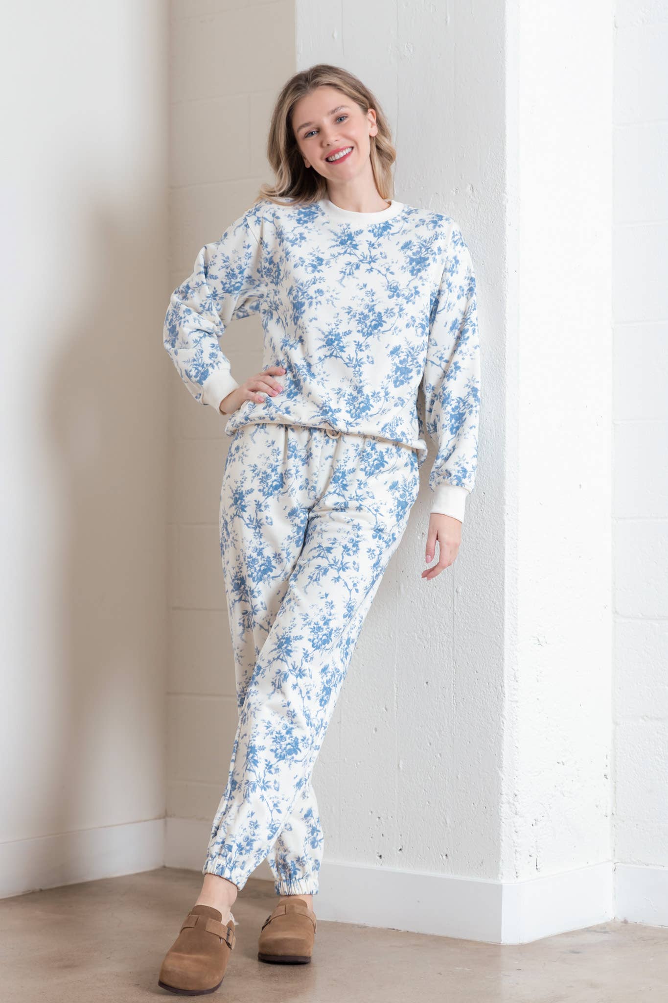 Floral Jogger Set for Women - Long Sleeve & Relaxed Fit