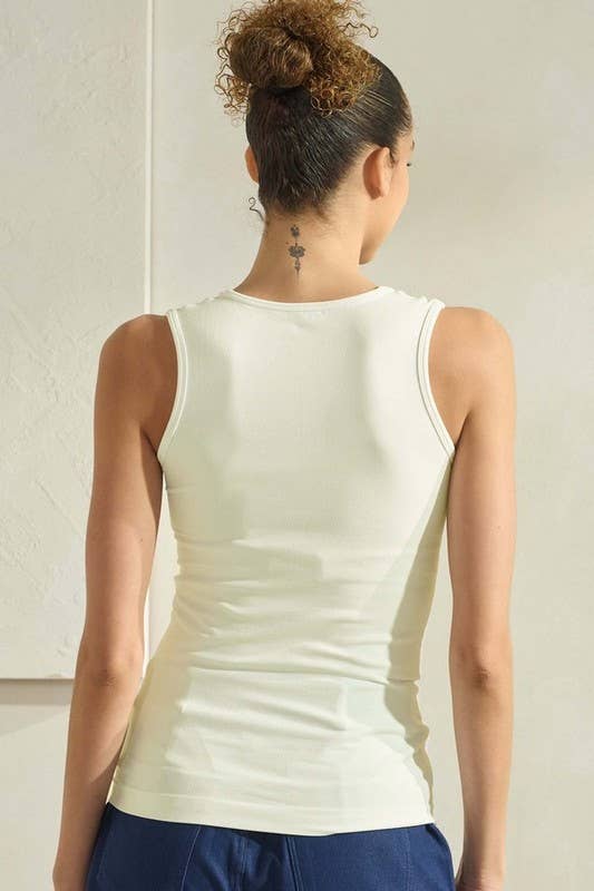 Women's U Neckline Seamless Tank