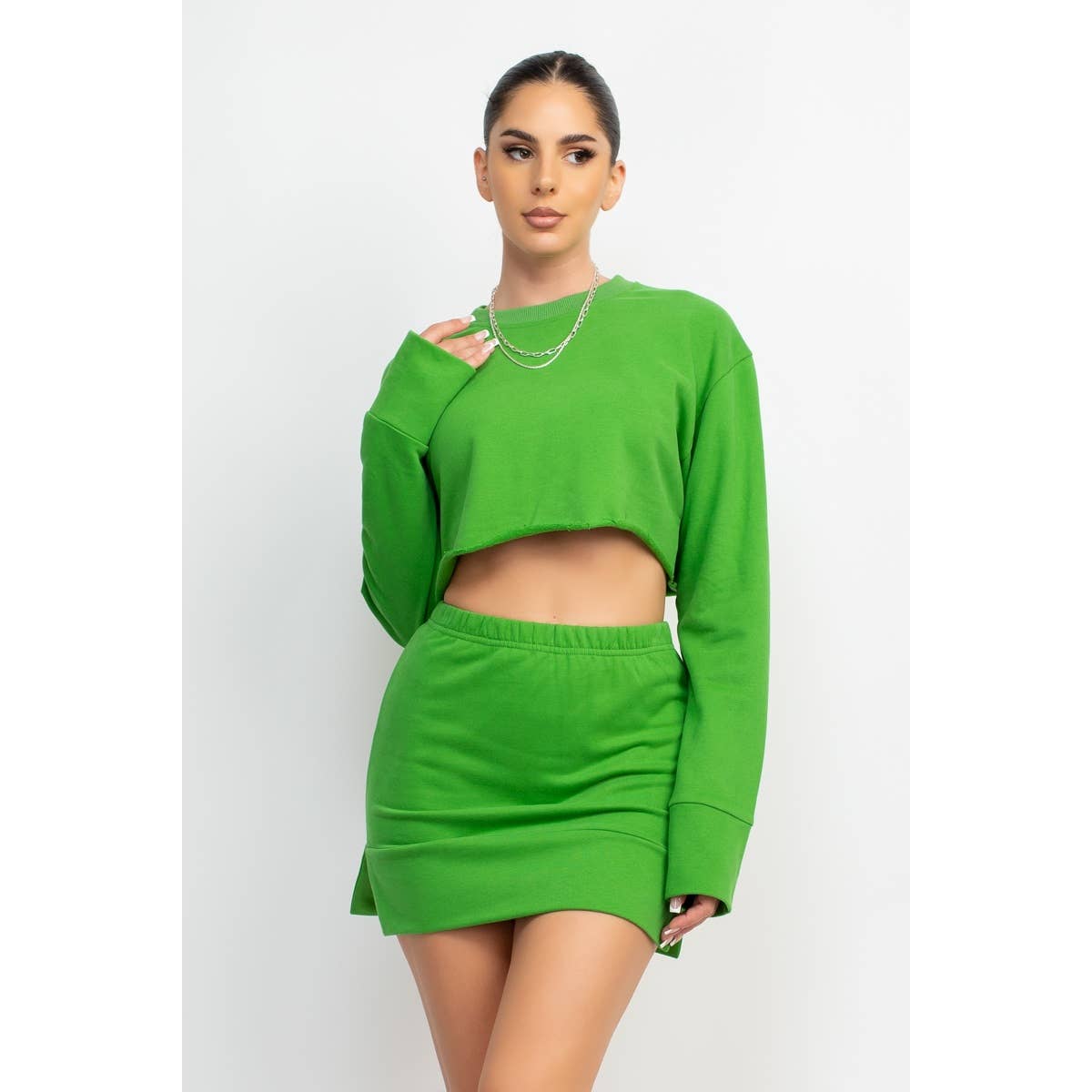 GREEN