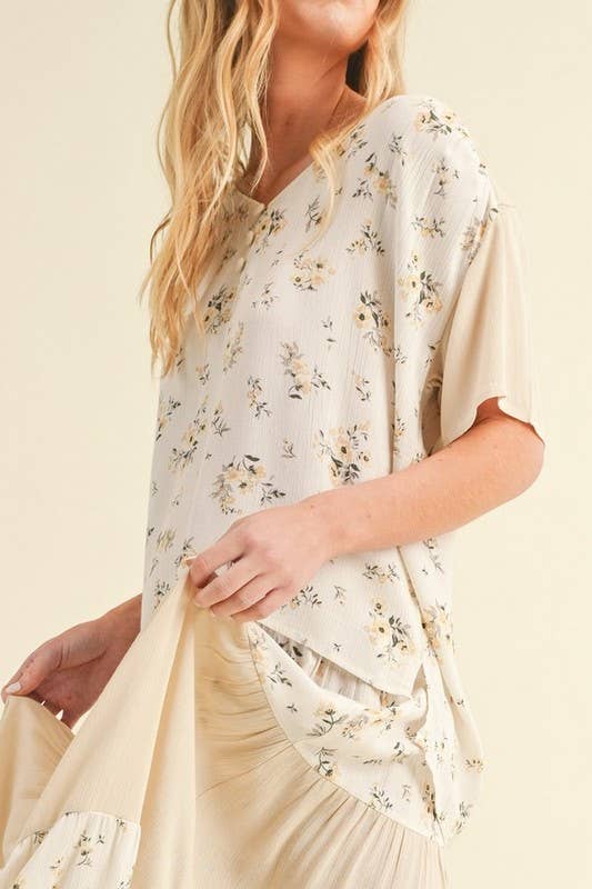 Women's Flowy Floral Top