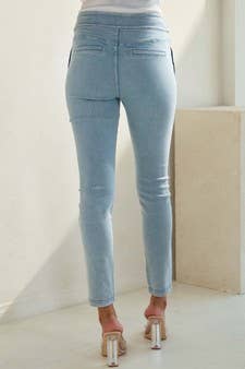 Women's High-Waisted Center Zipper Jeggings