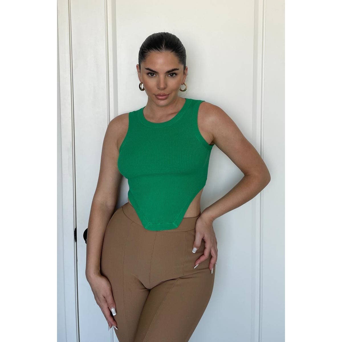 GREEN